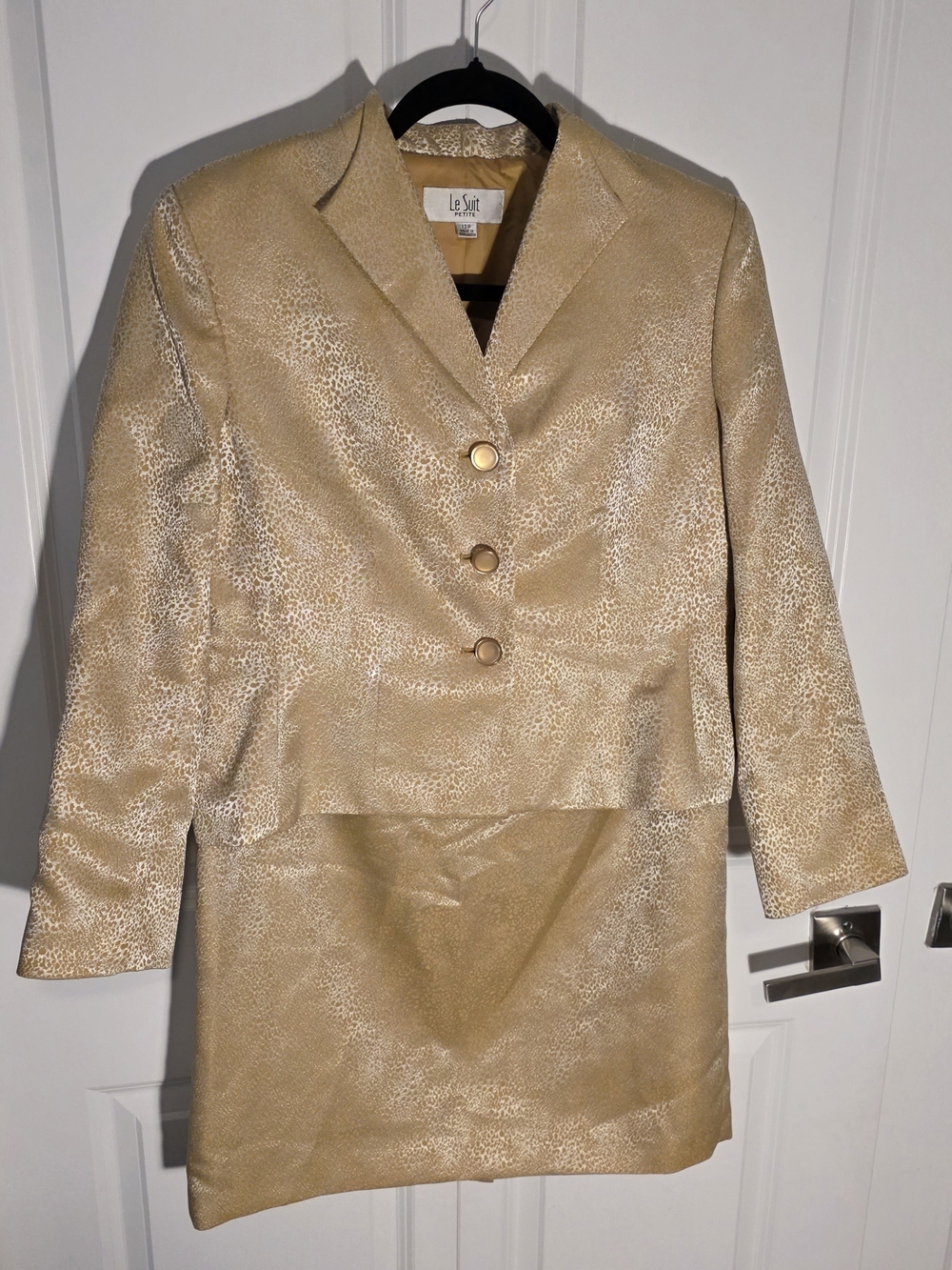 Le Suit Women's Gold Patterned Two-Piece Jacket & Skirt Set